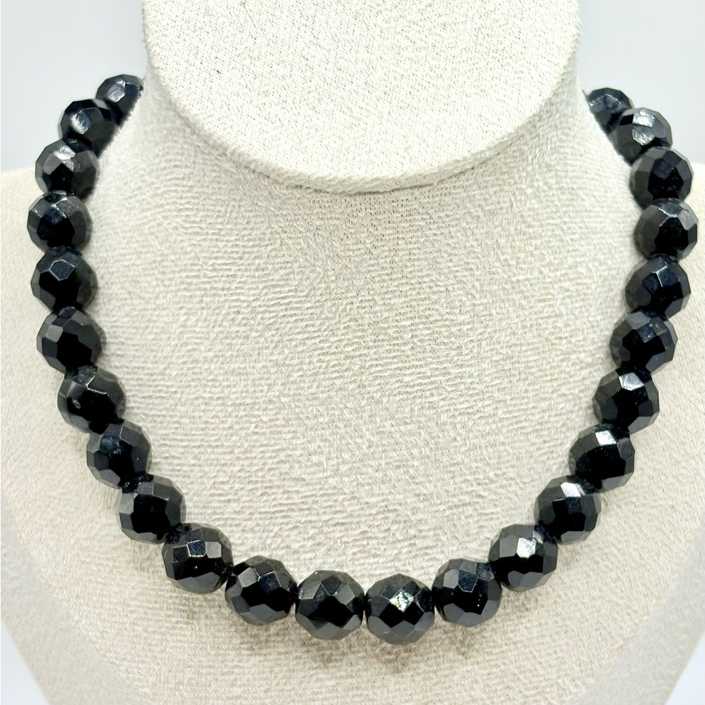 Vintage Laguna Faceted Black Glass Choker Necklace 15$